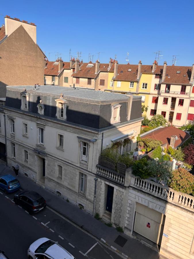 Central - Le Sambin Dijon Buitenkant foto
